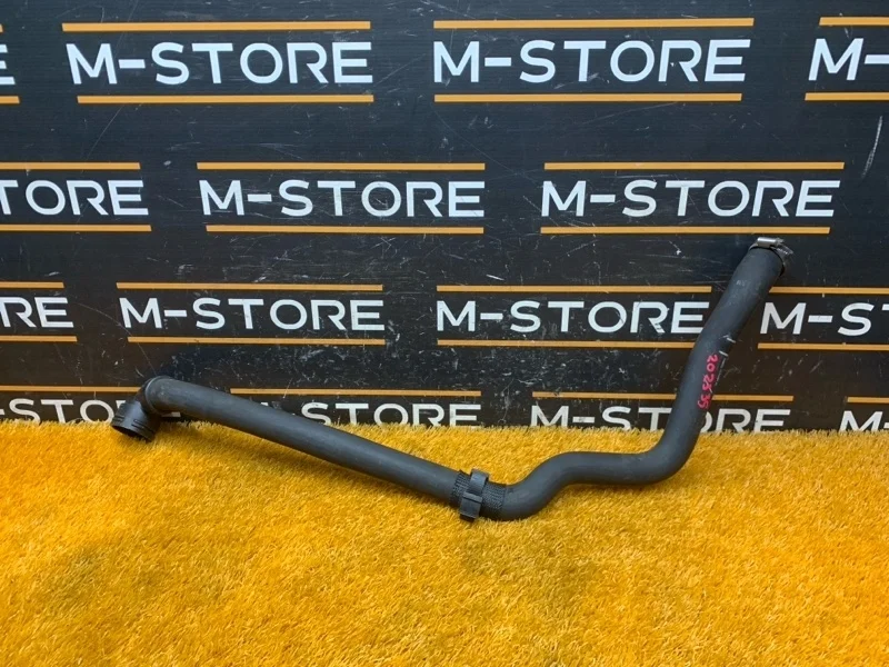 Патрубок системы охлаждения Volvo Xc60 2013 31319605 DZ47 B4204T7