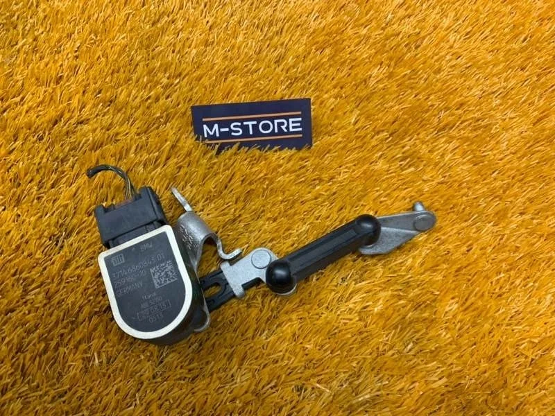 Датчик высоты дорожного просвета Bmw 7-Series 2013 37146860843 F01 N55B30A, передний правый