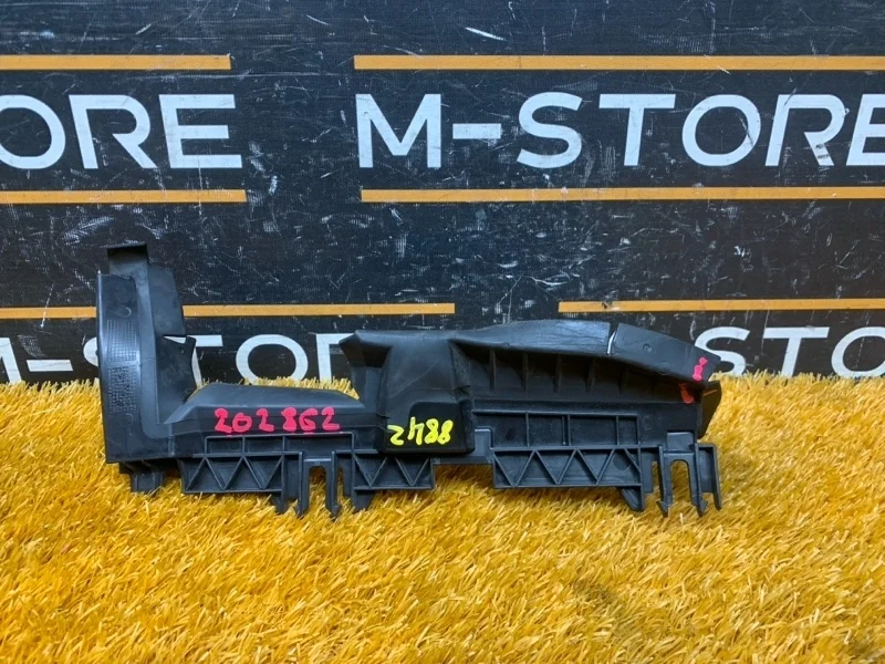 Воздуховод радиатора Mercedes-Benz Cla-Class 2015 A2465050330 X117 270.910, левый