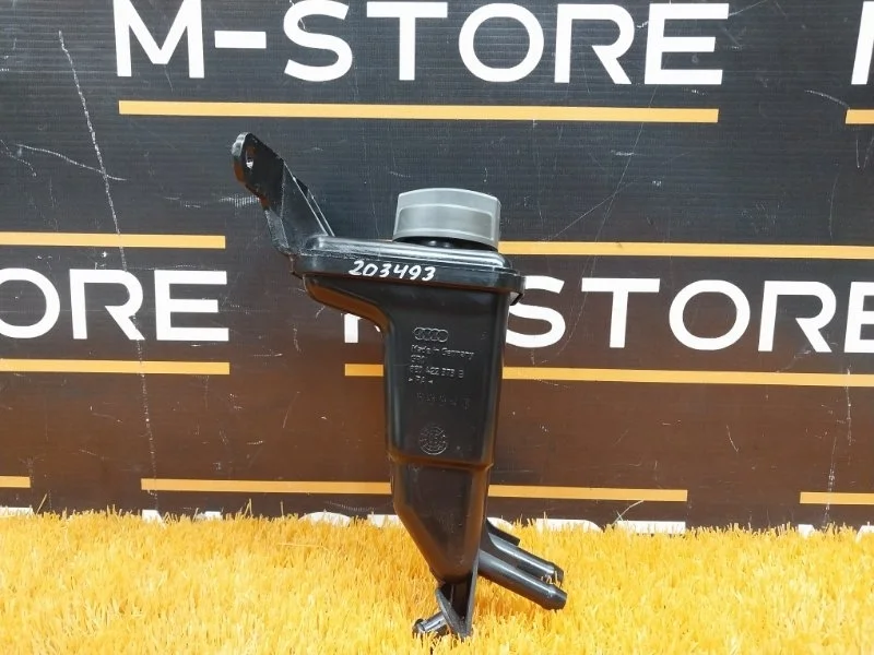 Бачок гидроусилителя Audi A4 2005 8E0422373B B7/8E ALT