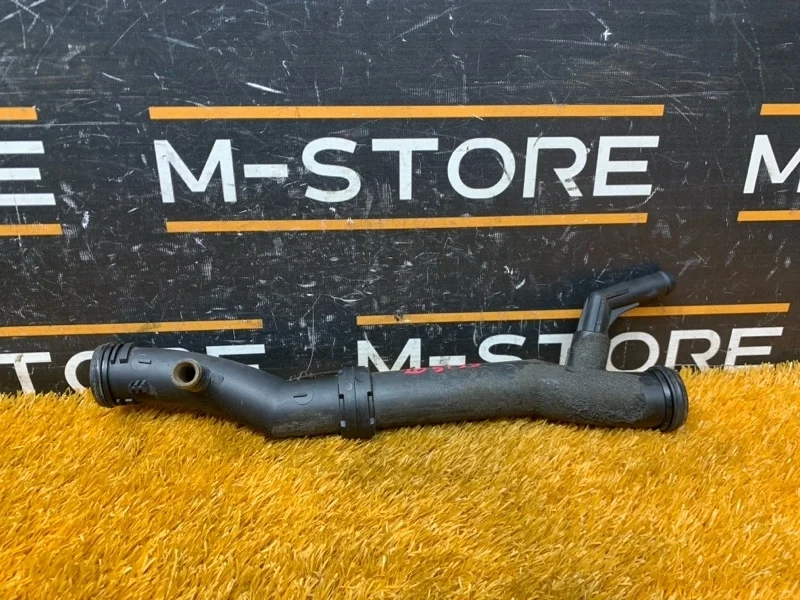 Патрубок системы охлаждения Volkswagen Tiguan 2012 03C121065F 5N CTHA