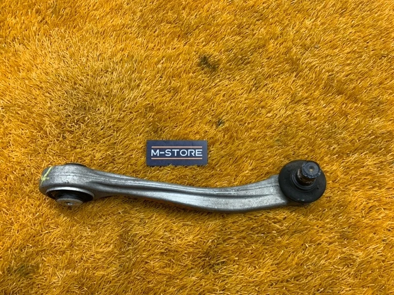 Рычаг подвески верхний Audi A8 2010 4H0407509E 4H/D4 CDRA, передний левый