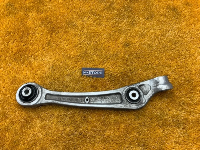 Рычаг подвески нижний Audi A5 2012 8K0407155C 8T CDNC, передний левый