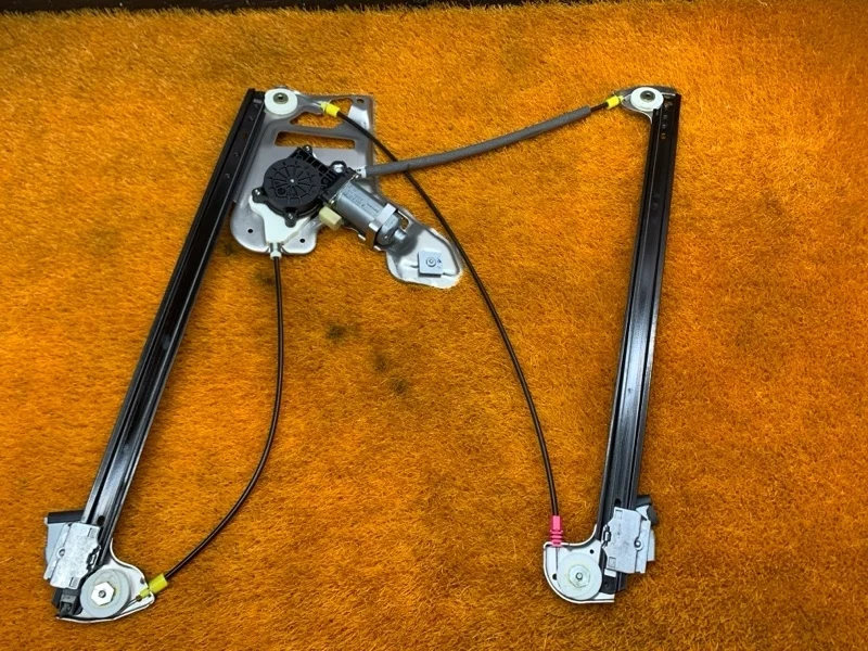 Стеклоподъемник Land Rover Range Rover 2003 CUH000192 L322 M62B44, передний левый