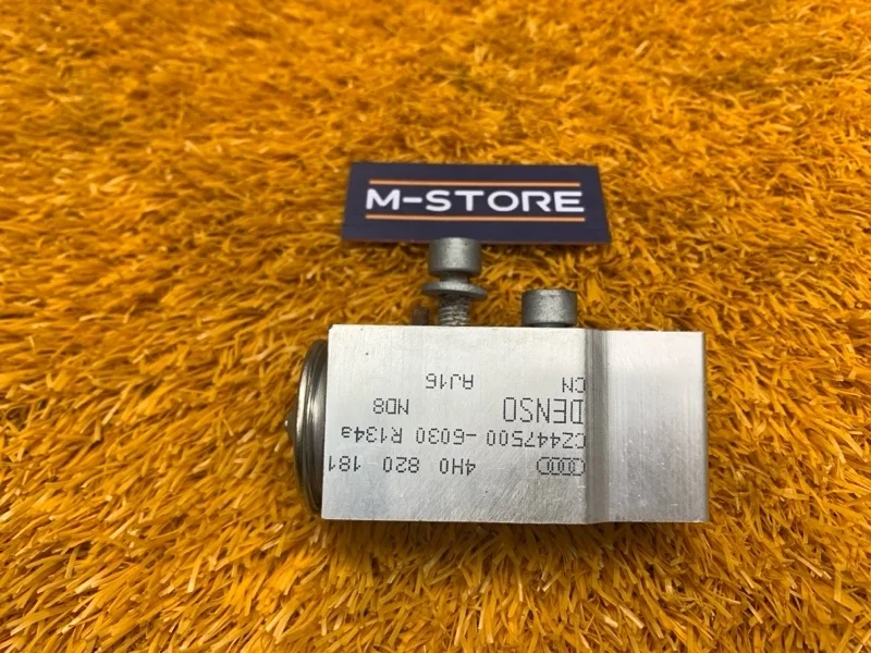 Клапан кондиционера Audi A8 2010 4H0820181 4H/D4 CDRA