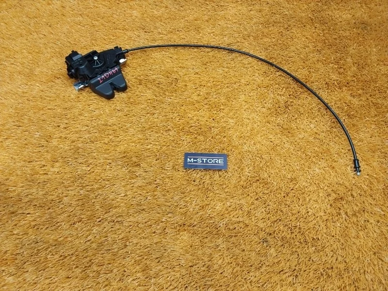 Замок багажника Mercedes-Benz E-Class 2009 A2047500185 C207 271.860