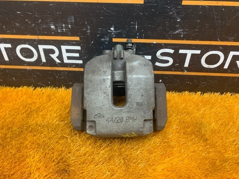 Суппорт Bmw X5 2008 34216776788 E70 N52B30A, задний правый