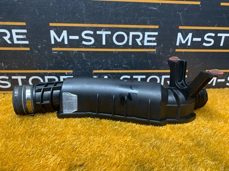 Патрубок интеркулера Mercedes-Benz C-Class 2005 A2710901937 W203 271.946
