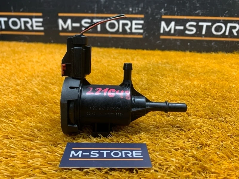 Клапан вентиляции топливного бака Mercedes-Benz E-Class 2015 A0014760532 W212 274.920