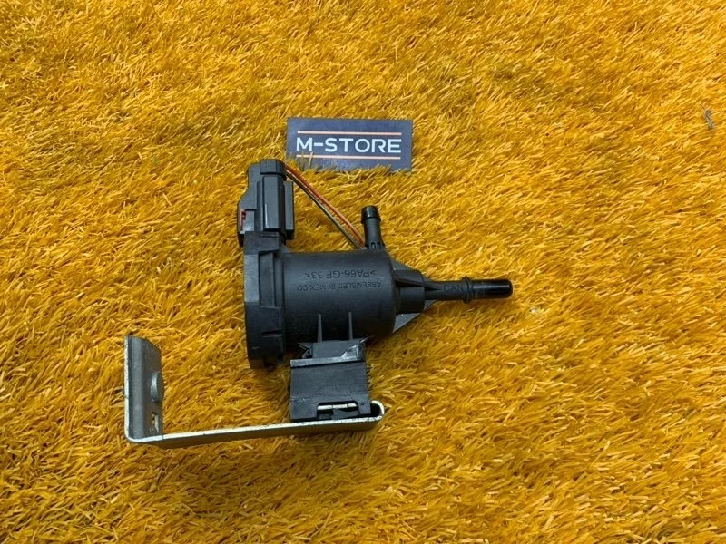 Клапан вентиляции топливного бака Mercedes-Benz B-Class 2013 A0014760532 W246 270.910