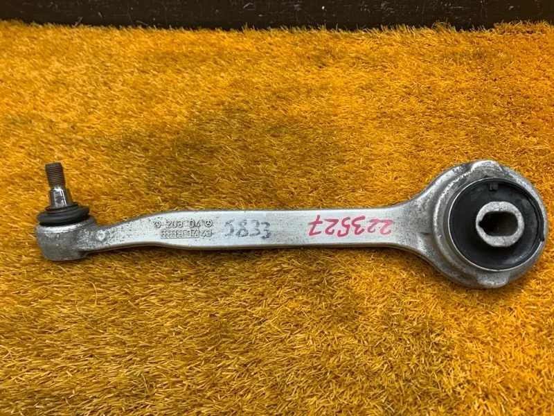 Рычаг подвески верхний Mercedes-Benz C-Class 2005 A2033303511 W203 271.940, передний левый