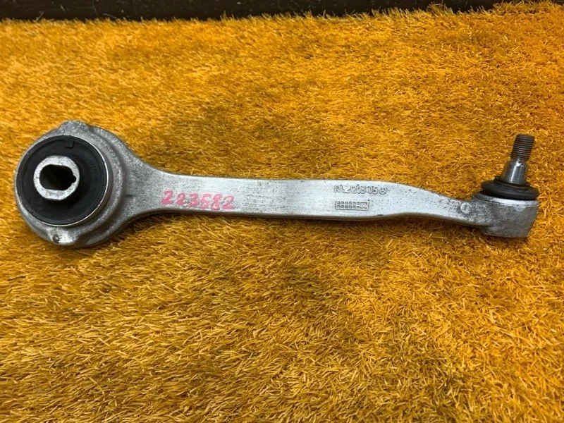 Рычаг подвески верхний Mercedes-Benz C-Class 2005 A2043304411 W203 271.940, передний правый