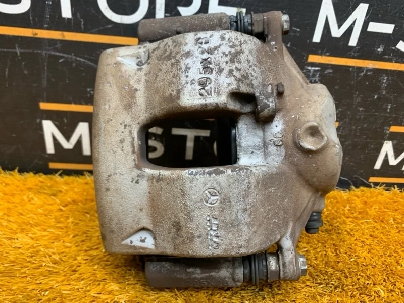 Суппорт Mercedes-Benz C-Class 2010 A2044212481 W204 271.860, передний правый