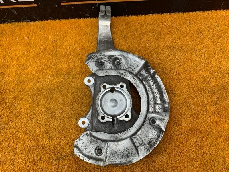 Кулак поворотный Bmw 7-Series 2012 31216775768 F01 N55B30A, передний правый