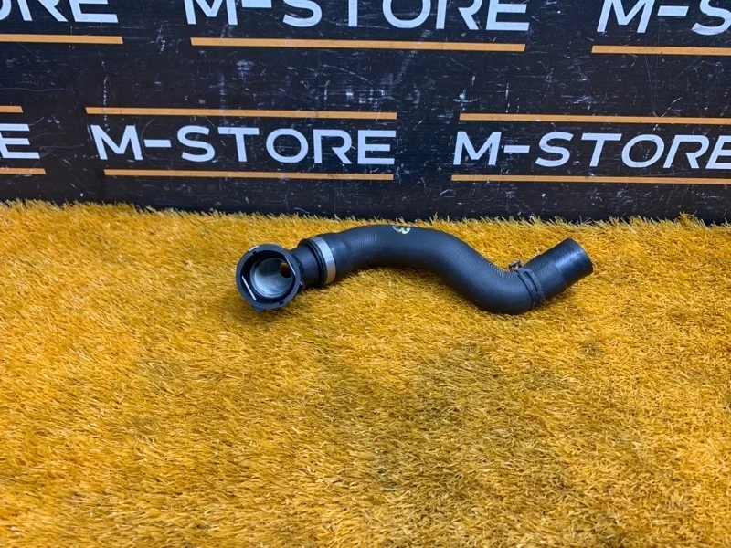 Патрубок радиатора нижний Volkswagen Touareg 7L0122051D 7L BHK