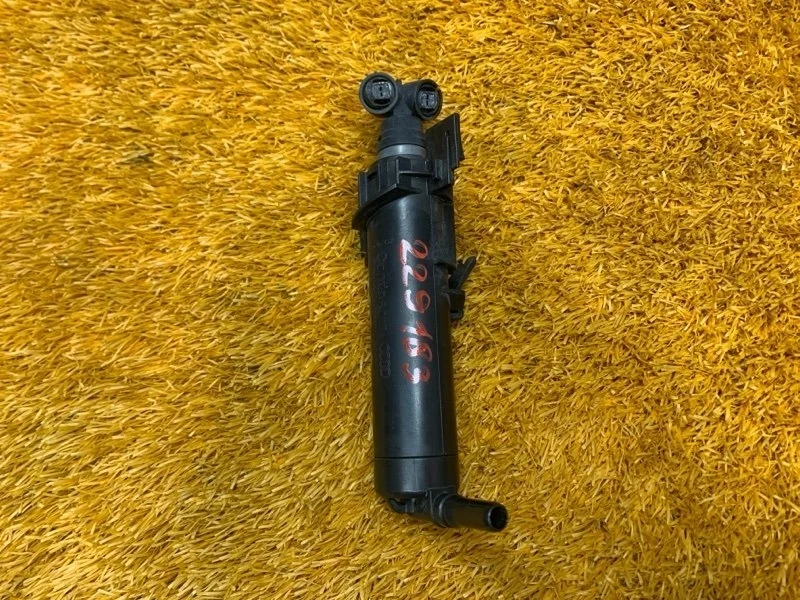 Форсунка омывателя фары Audi A5 2013 8T0955101D 8T CDNC, левая