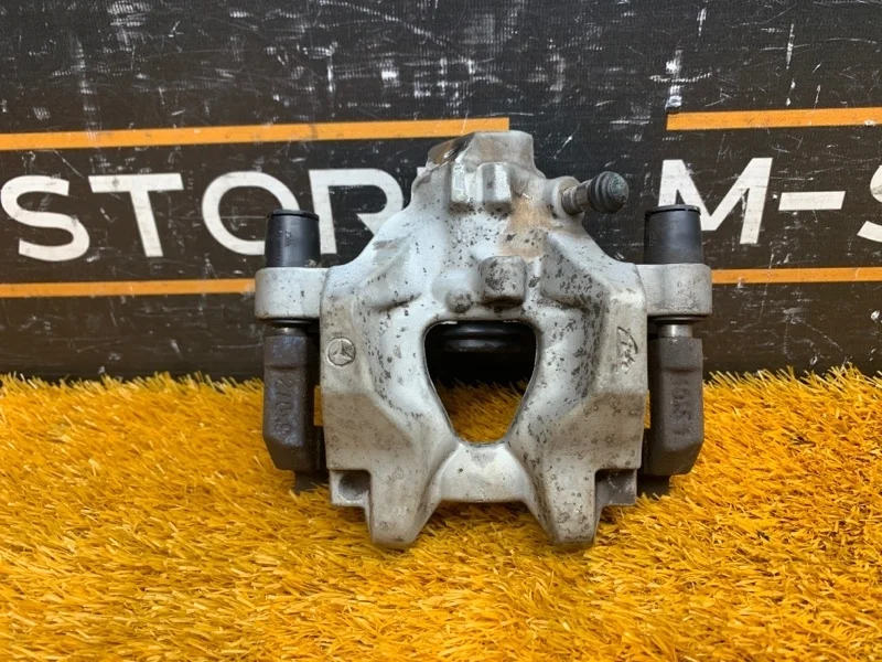 Суппорт Mercedes-Benz C-Class 2013 A2044231681 W204 271.820, задний правый