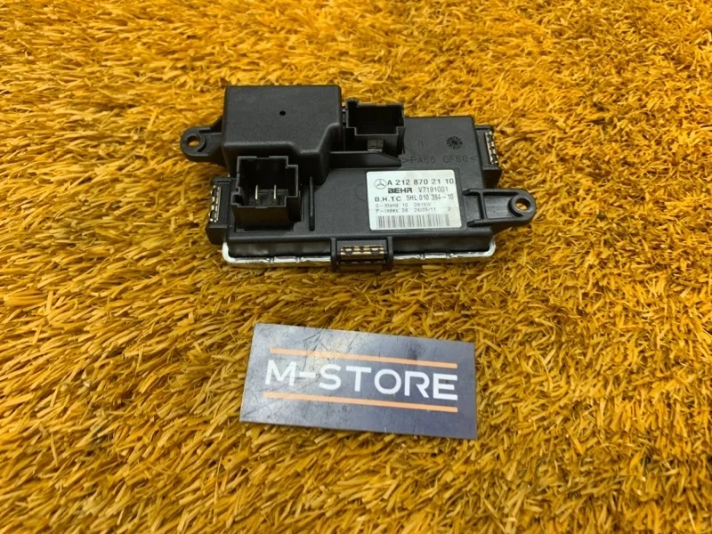 Регулятор отопителя Mercedes-Benz C-Class 2011 A2128702110 W204 276.957