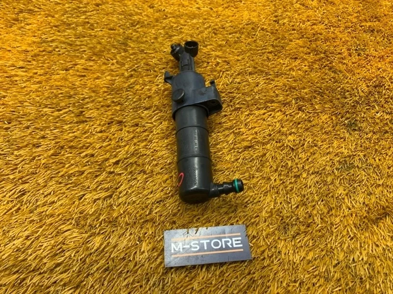 Форсунка омывателя фары Mercedes-Benz E-Class 2009 A2128600147 W212 272.952, левая