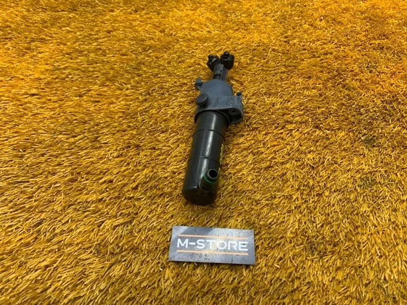 Форсунка омывателя фары Mercedes-Benz E-Class 2010 A2128600147 W212 272.980, левая