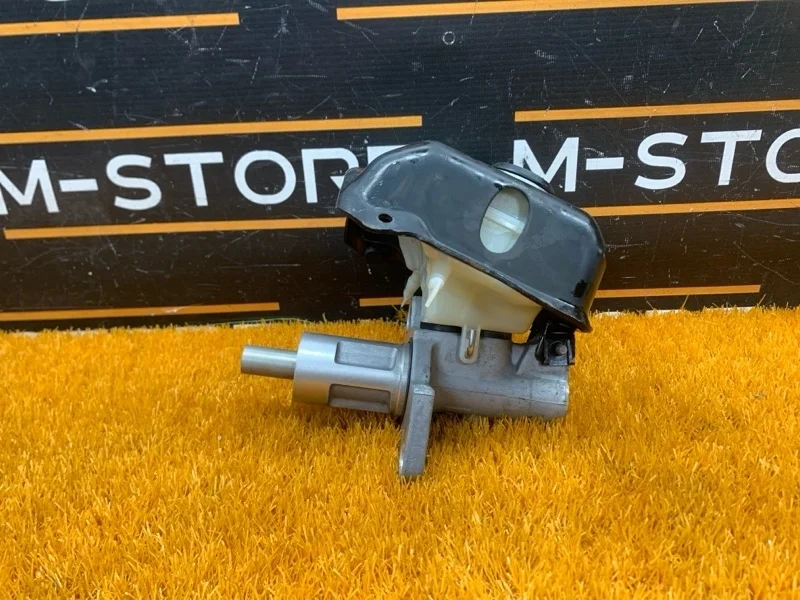 Главный тормозной цилиндр Audi A4 2010 8K0611021A B8/8K CDHB