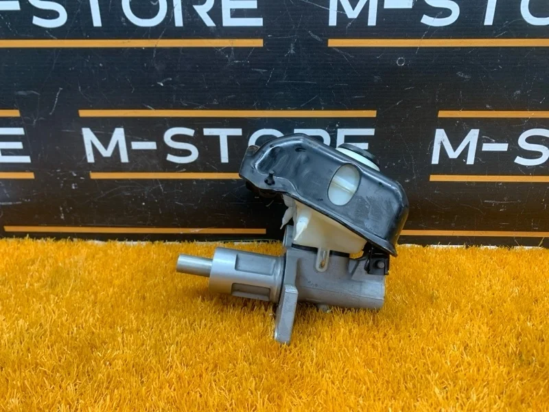 Главный тормозной цилиндр Audi A5 2010 8K0611021A 8T CDNC