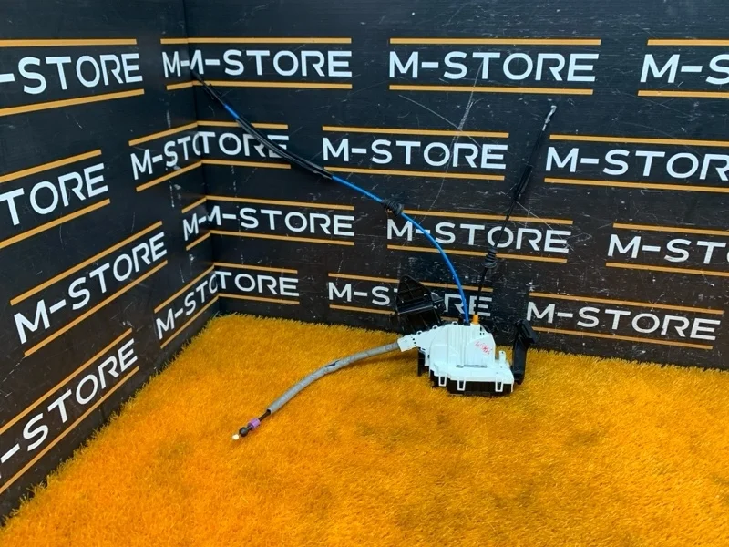 Замок двери Mercedes-Benz Glk-Class 2008 A2047300335 X204 272.948, задний левый