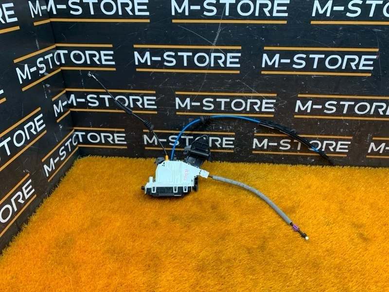 Замок двери Mercedes-Benz Glk-Class 2008 A2047300435 X204 272.948, задний правый