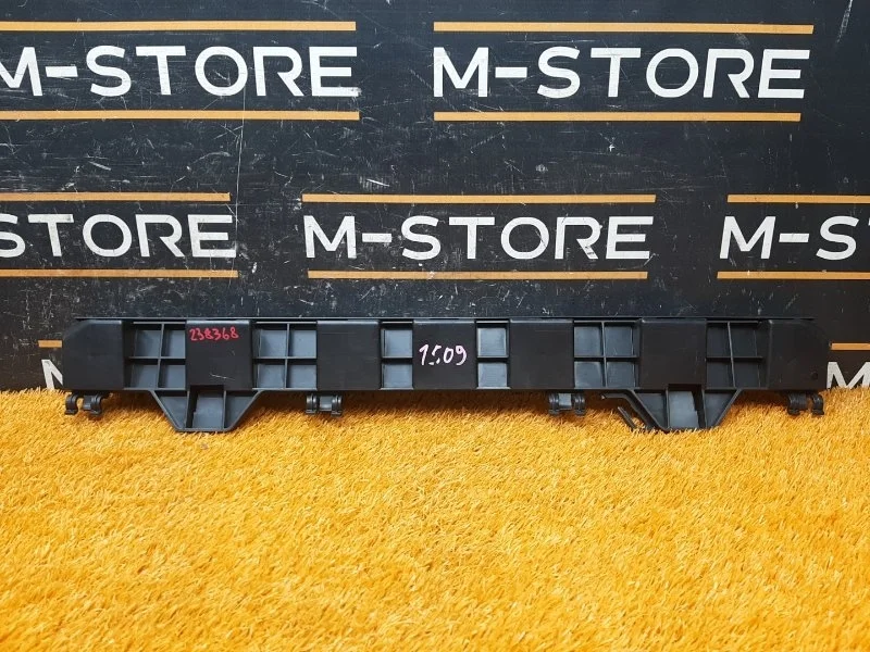 Крепление бампера Mercedes-Benz C-Class 2013 A2048850565 W204 271.820, заднее