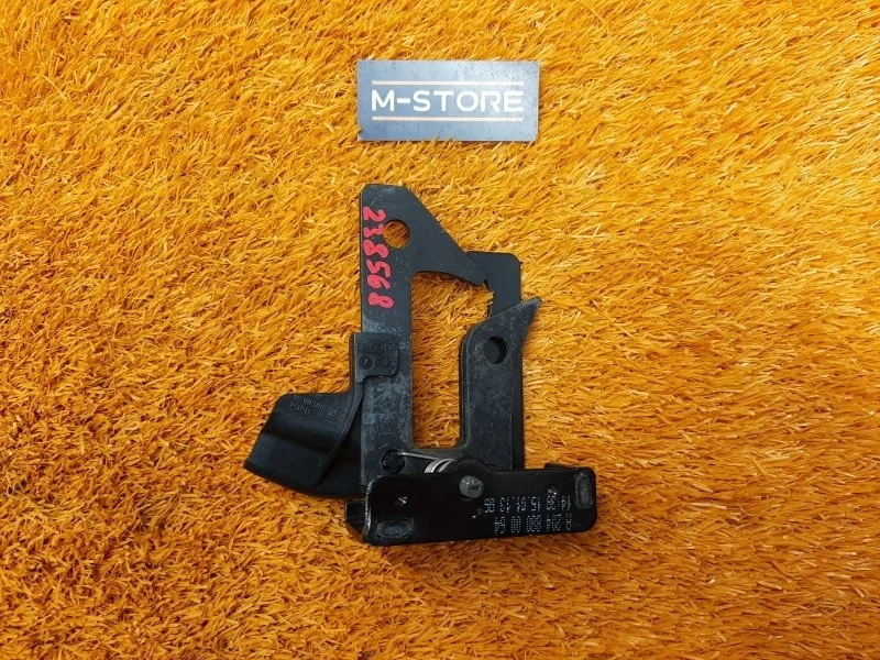 Замок капота Mercedes-Benz C-Class 2013 A2048800064 W204 271.820