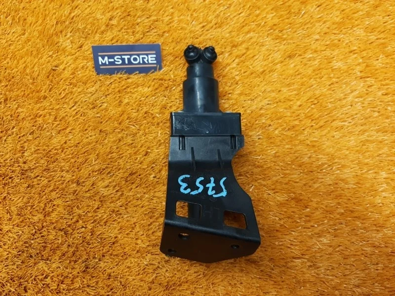 Форсунка омывателя фары Mercedes-Benz Gl-Class 2009 A1648600747 X164 273.923, левая