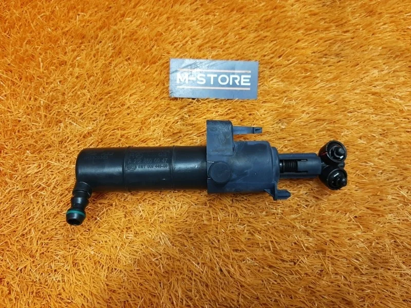 Форсунка омывателя фары Mercedes-Benz E-Class 2013 A2128600047 W212 276.952, правая