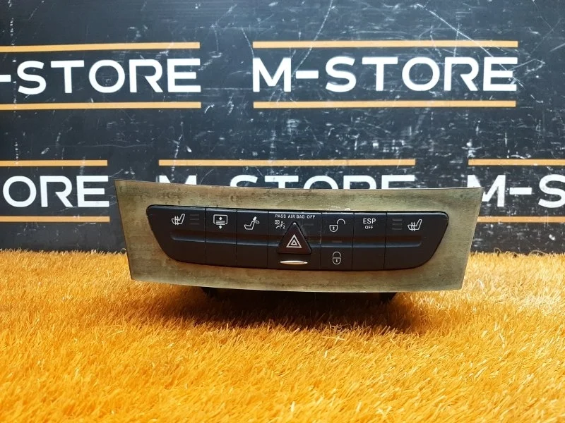 Блок кнопок (подогрев сидений) Mercedes-Benz E-Class 2008 A2116803152 W211 272.964