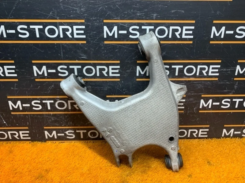 Рычаг подвески нижний Bmw 5-Series 2012 33326784350 F10 N47D20C, задний правый