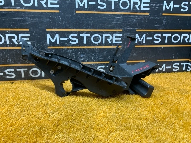 Кронштейн фары Audi A4 2010 8K0805608B B8/8K CDNC, правый