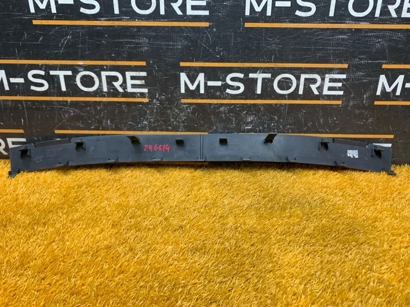 Накладка бампера Audi Q3 8U0807217A 8U, передняя