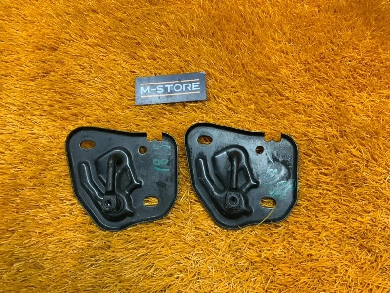 Скоба капота Audi Q3 2012 4G0823186 8U CPSA