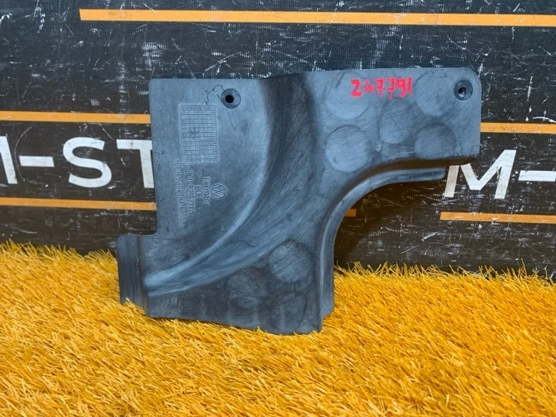 Защита днища кузова Volkswagen Passat 2007 3C0825271A B6 BVY, левая