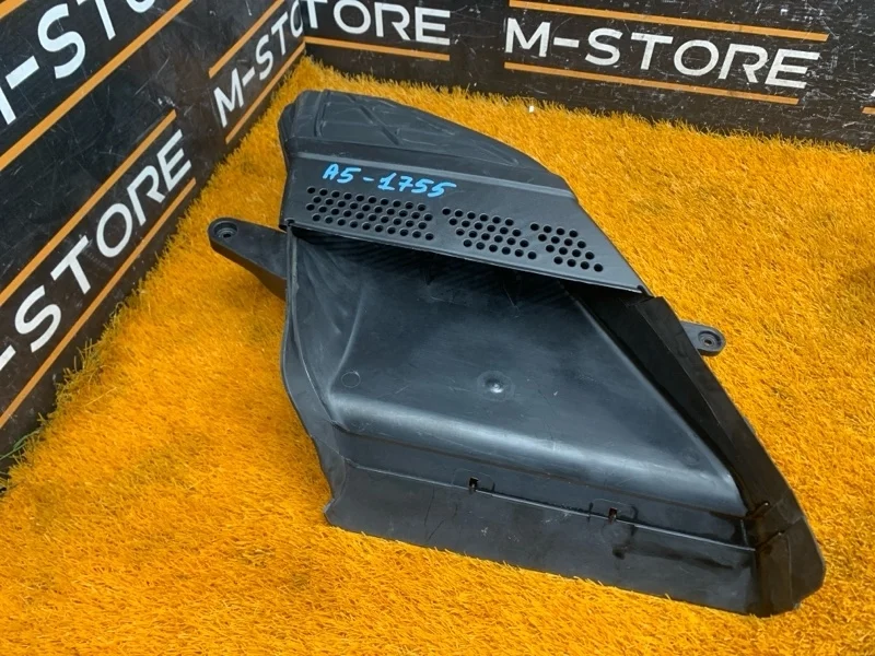 Воздухозаборник Audi A5 2010 8K0129618 8T CDNC