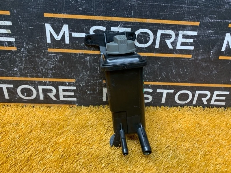 Бачок гидроусилителя Audi A4 2006 8E0422373B B7/8E BWE