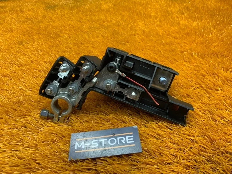 Клемма плюсовая Audi A5 2010 8J0915459 8T CDNC