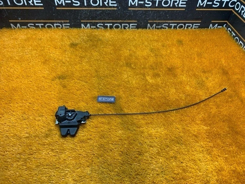 Замок багажника Mercedes-Benz C-Class 2014 A2047500485 W205 274.920