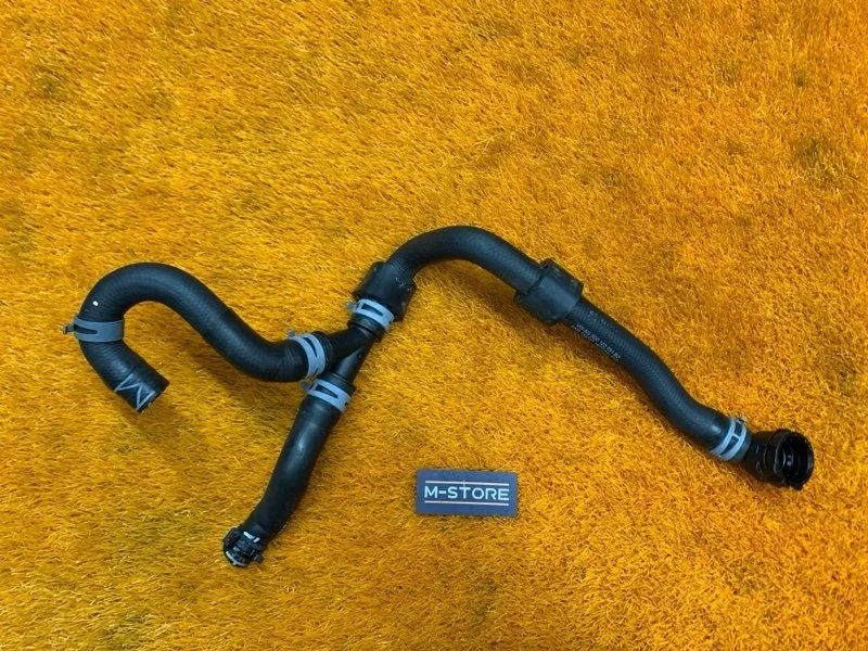 Патрубок системы охлаждения Volkswagen Passat 2015 5Q0122051BD B8/3G CZEA