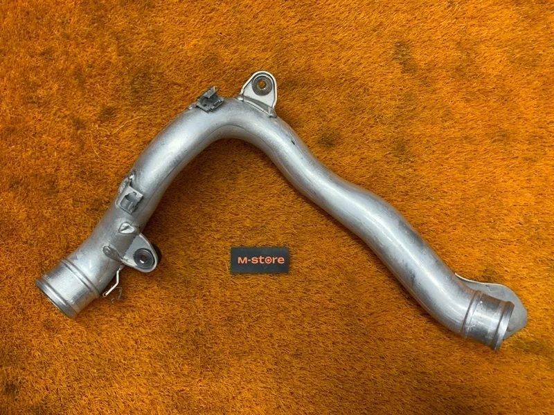 Патрубок интеркулера Volkswagen Tiguan 2013 1T0145840 5N CTHD