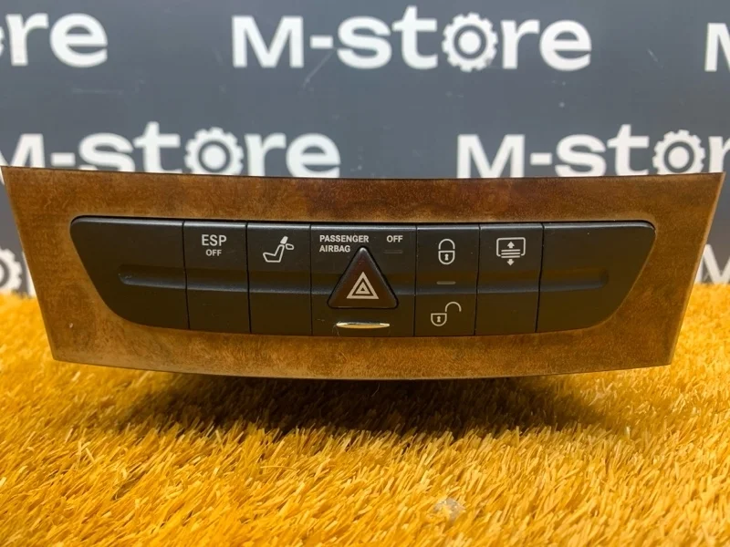 Блок кнопок (подогрев сидений) Mercedes-Benz E-Class 2002 A2116800552 W211 112.913