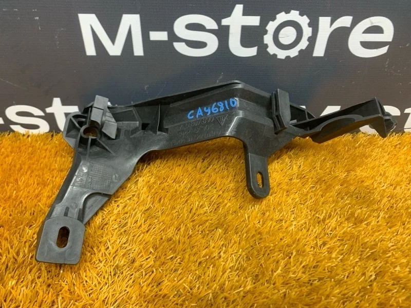 Крепление бампера Porsche Cayenne 2008 7L5807890 957 M5501, переднее правое