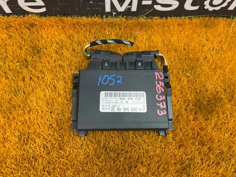 Блок управления парктроником Mercedes-Benz C-Class 2006 A2035454932 W203 271.940