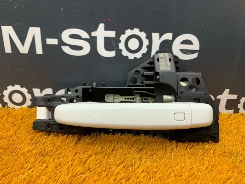 Ручка двери внешняя Audi A4 2008 8T02837886A B8/8K CABB, задняя правая