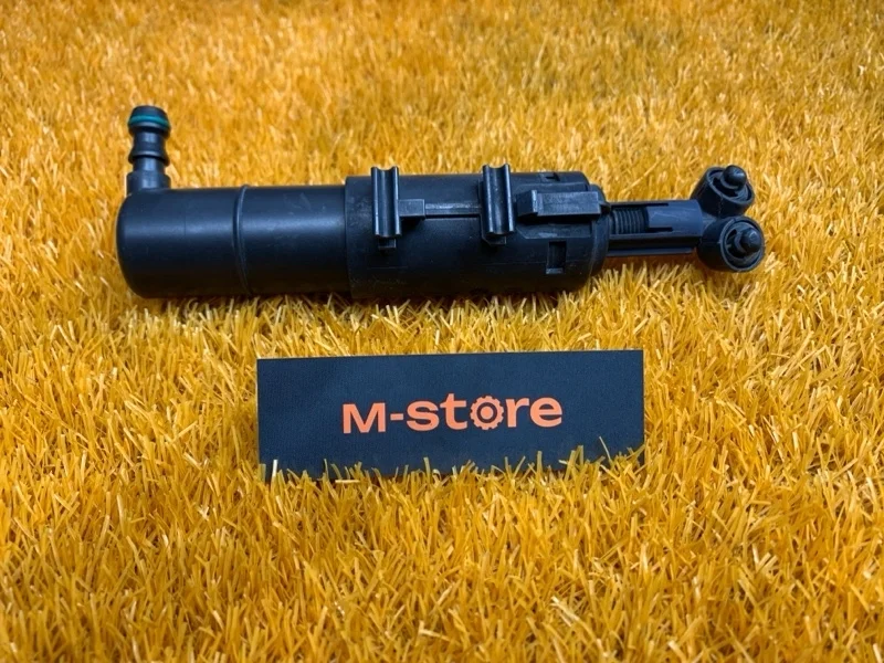 Форсунка омывателя фары Mercedes-Benz C-Class A2048602847 W204, правая