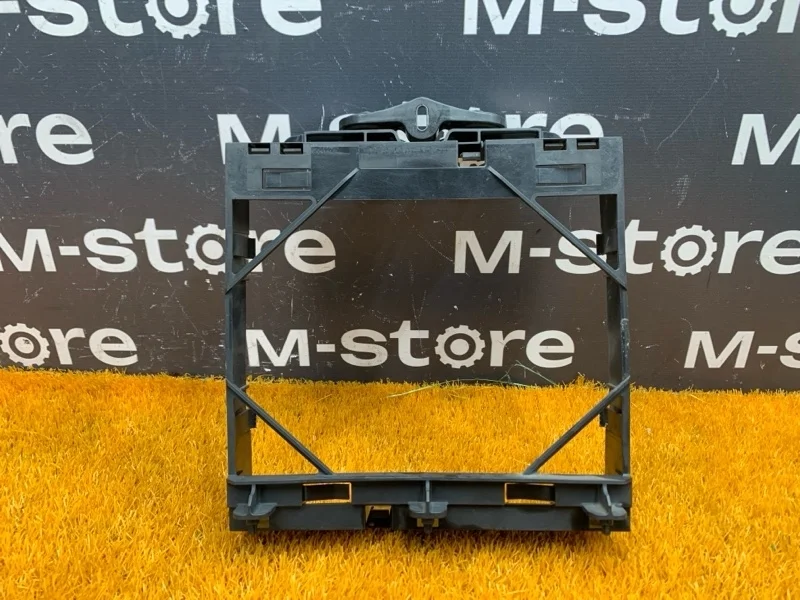 Кронштейн радиатора Bmw 7-Series 2012 17117805630 F01 N55B30A